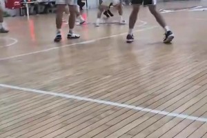 RB莱比锡vs艾禾斯堡在线直播免费观看_RB莱比锡vs艾禾斯堡录像回放_RB莱比锡vs艾禾斯堡视频免费直播好家伙，拿起来就扣啊！现在的初中生都这么打球的吗？